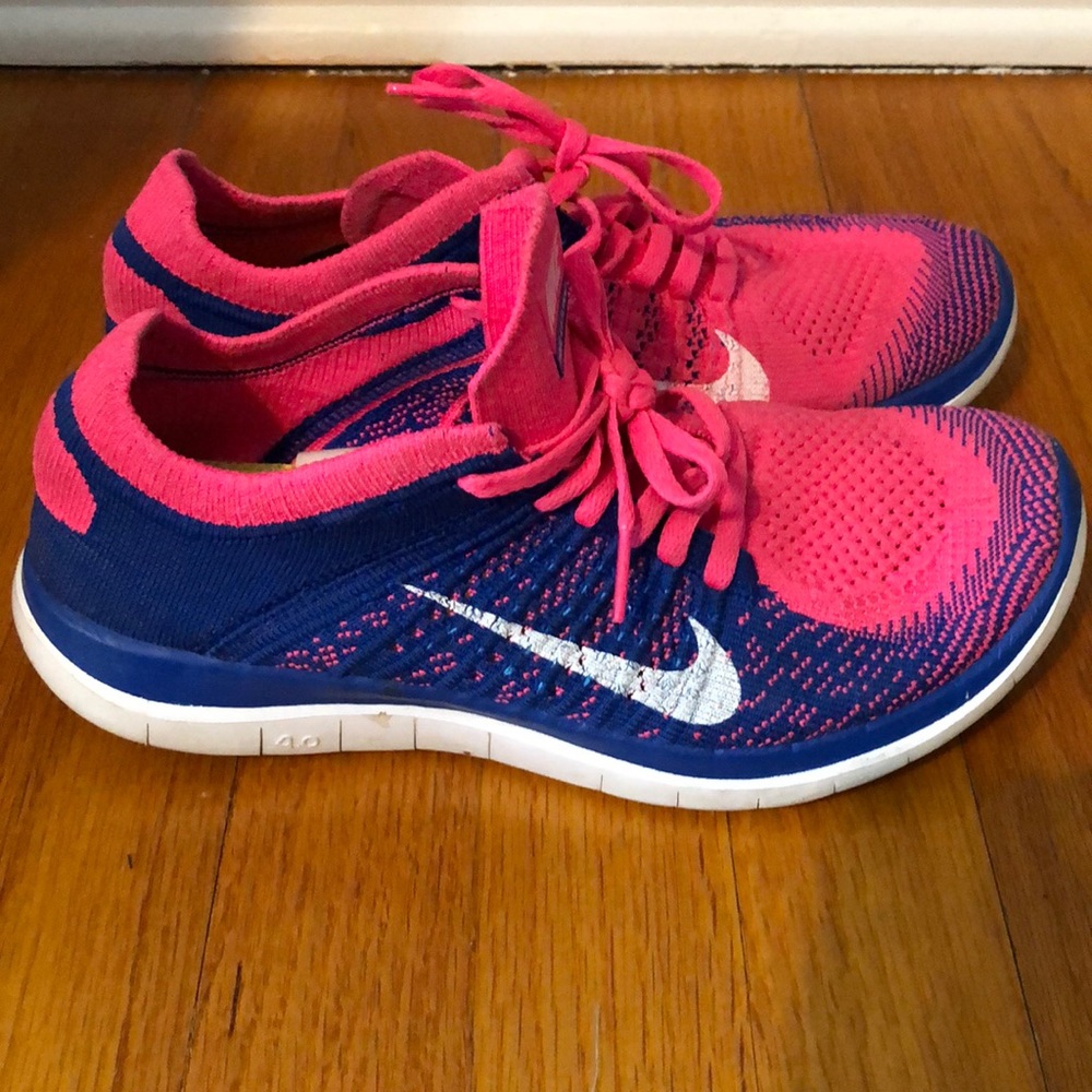 Nike flynit sneakers!